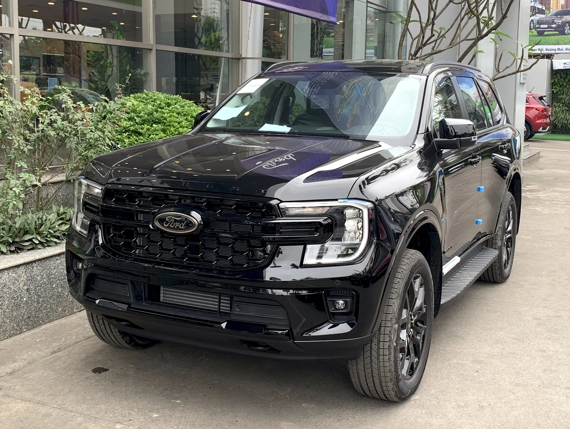 gia-xe-ford-everest-2027-4