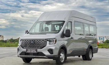 Transit Premium 18 chỗ