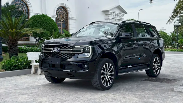 Giá xe Ford Everest 2027 Cập nhật Giá lăn bánh mới nhất 24h Hằng Ngày